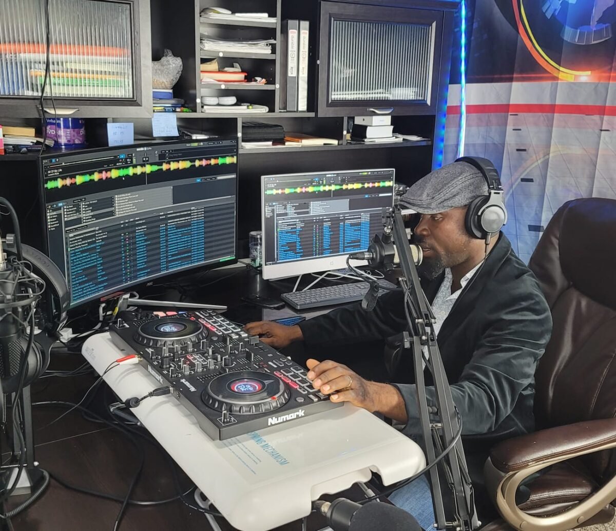 About Us Oye Radio